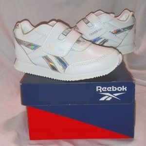 Kids new Reebok sneakers with Velcro close for little ones. Size 10 toddler.
